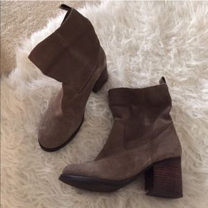 Steve Madden suede booties